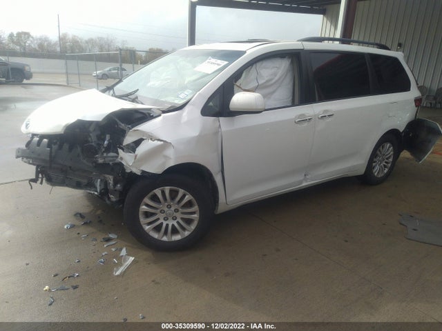 2017 Toyota Sienna, VIN: 5TDYZ3DC2HS870520
