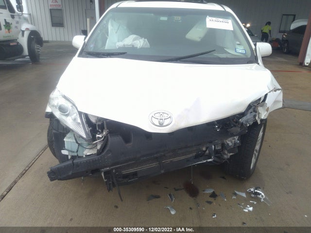 2017 Toyota Sienna, VIN: 5TDYZ3DC2HS870520