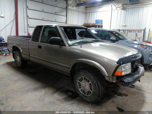 1999 1GTDT19X6X8504577 main image