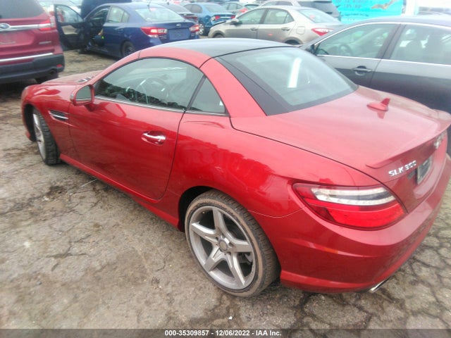 2016 Mercedes-Benz SLK-Class, VIN: WDDPK3JA1GF122851