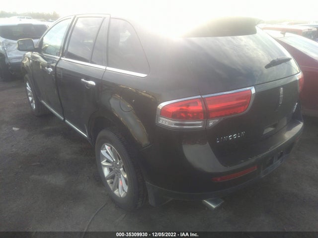 Lincoln MKX 2011 2LMDJ8JK7BBJ15435 Image 4