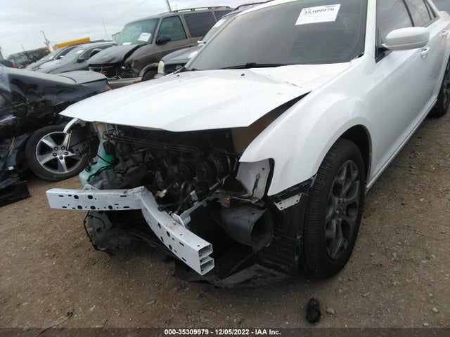 2018 Chrysler 300, VIN: 2C3CCAGG0JH269940