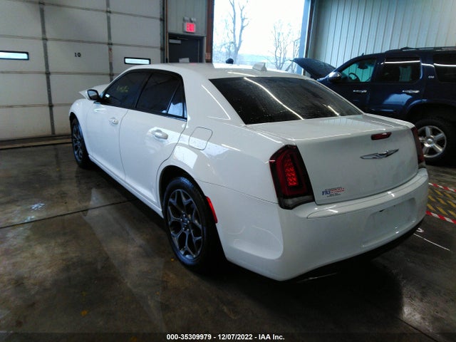 2018 Chrysler 300, VIN: 2C3CCAGG0JH269940