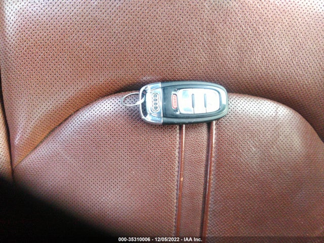 Audi A8 2012 WAUAVAFD8CN021348 Image 3