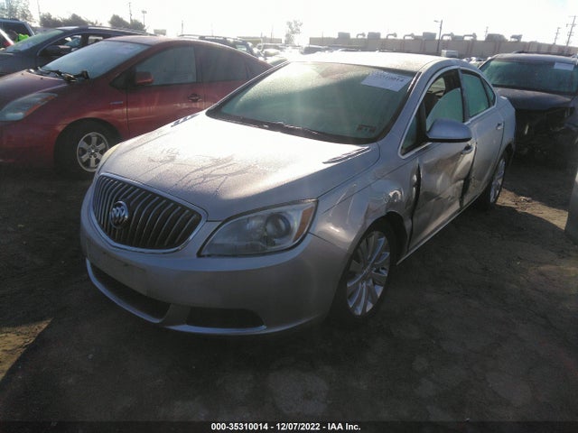 Buick Verano 2015 1G4PP5SK7F4117156 Image 2