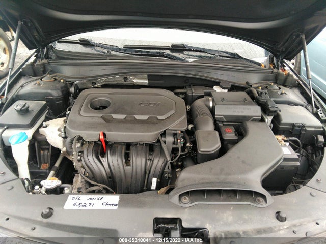 2017 Kia Optima, VIN: 5XXGT4L37HG150121
