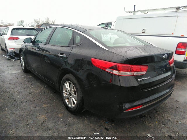 2017 Kia Optima, VIN: 5XXGT4L37HG150121