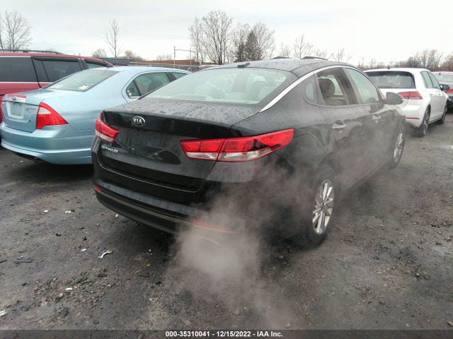 2017 Kia Optima, VIN: 5XXGT4L37HG150121