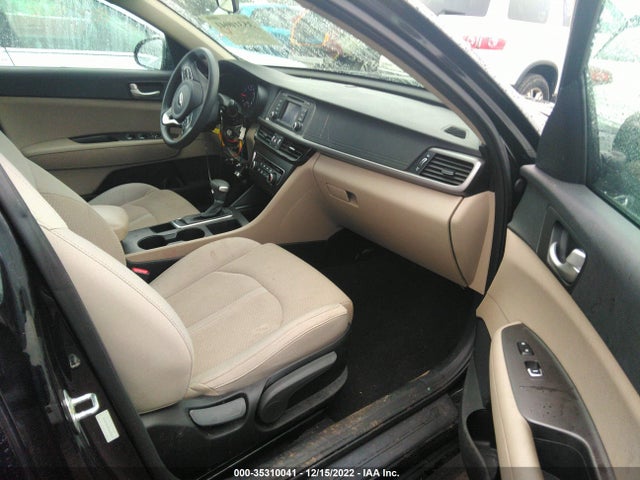 2017 Kia Optima, VIN: 5XXGT4L37HG150121