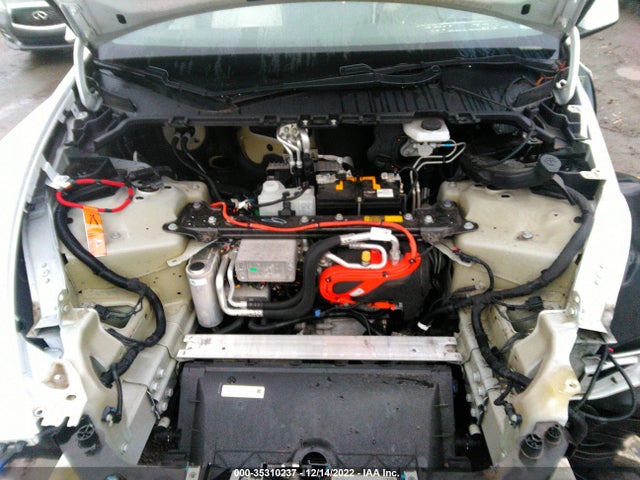 Tesla Model Y 2021 5YJYGDEE8MF075353 Image 11