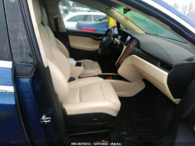 Tesla Model X 75d/100d/p100d 2018 5YJXCAE28JF113686 Image 5