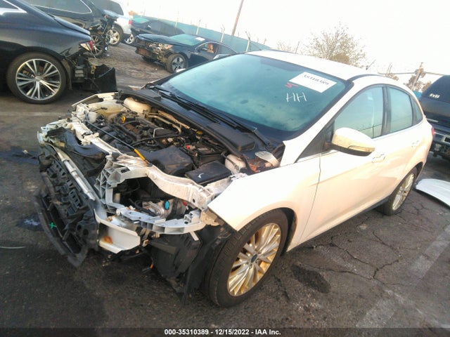 Ford Focus Titanium 2015 1FADP3J24FL356091 Image 2