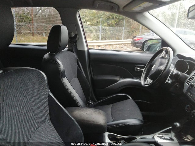 JA4AS3AW8CU012102 Mitsubishi Outlander Se