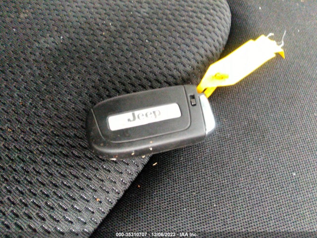2022 Jeep Renegade, VIN: ZACNJDB11NPN79479
