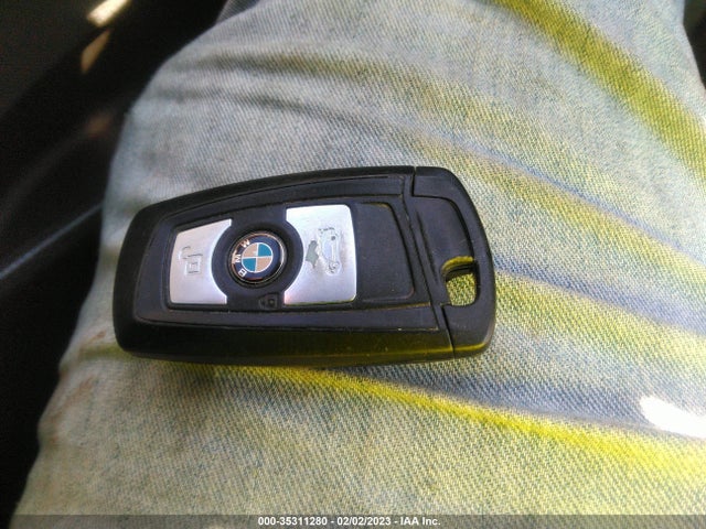 BMW 3 Series 328i 2014 WBA3C1C56EK108987 Image 3
