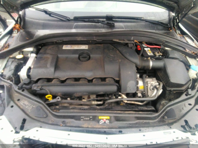YV4992DZ0A2032435 Volvo XC60