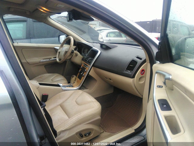 YV4992DZ0A2032435 Volvo XC60