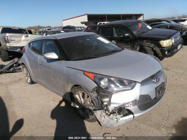 2017 Hyundai Veloster, VIN: KMHTC6AD6HU309237