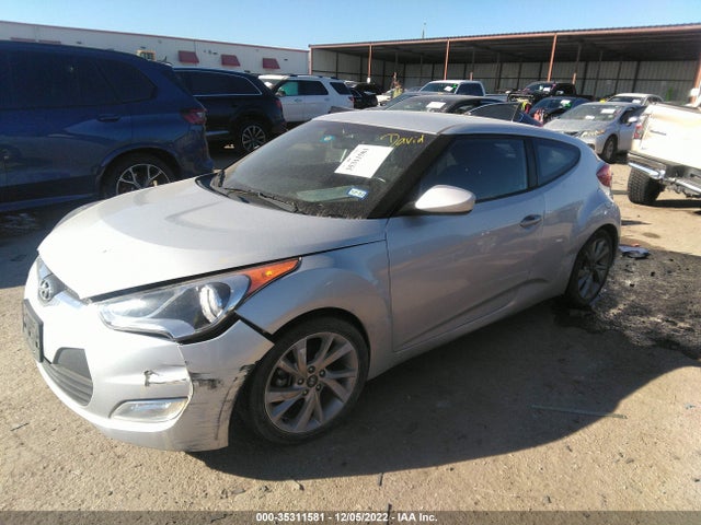 2017 Hyundai Veloster, VIN: KMHTC6AD6HU309237