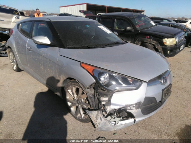 2017 Hyundai Veloster, VIN: KMHTC6AD6HU309237