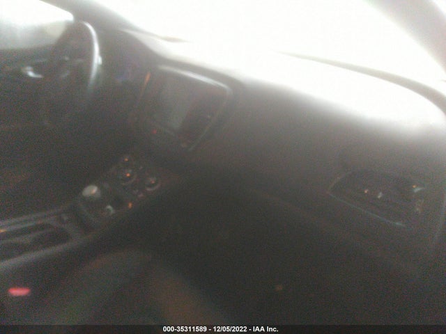 Chrysler 200 S 2015 1C3CCCBG3FN683313 Image 5