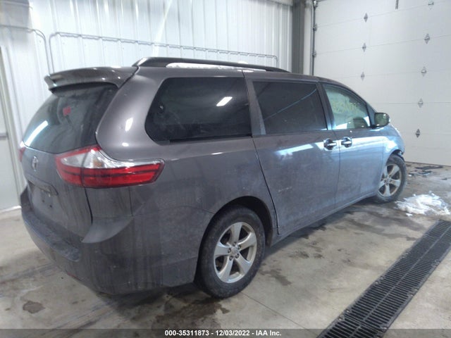 2017 Toyota Sienna, VIN: 5TDKZ3DC8HS872696
