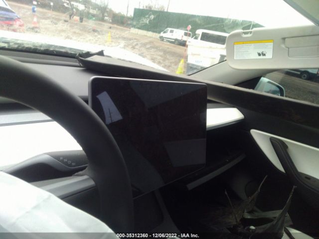 7SAYGDEF8NF376881 Tesla Model Y Performance