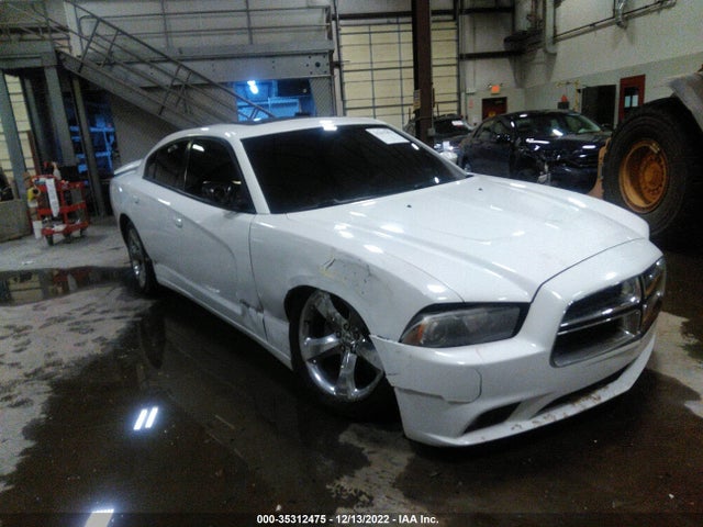 2011 2B3CL3CG9BH505629 main image