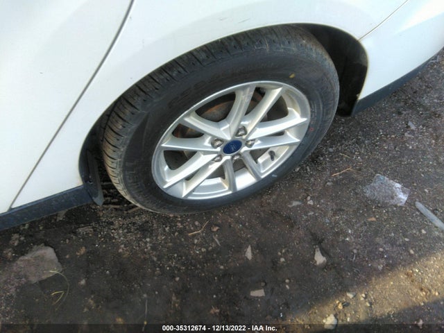 2015 FORD FOCUS SE VIN: 1FADP3F2XFL229600