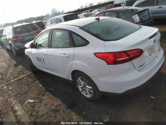 2015 FORD FOCUS SE VIN: 1FADP3F2XFL229600