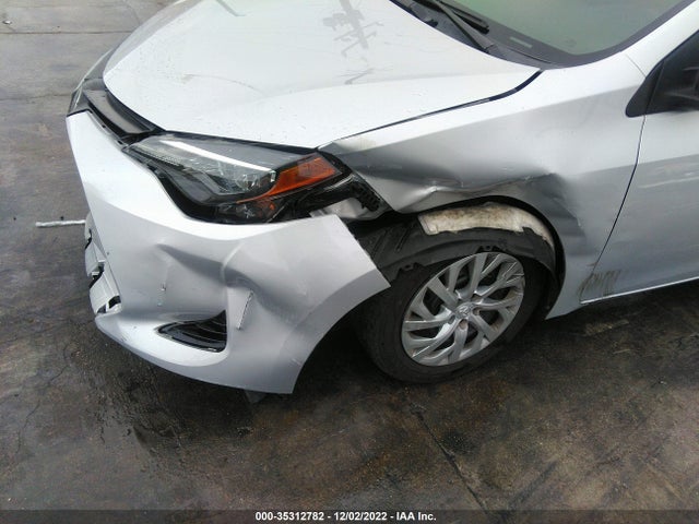 Toyota Corolla 2019 2T1BURHE2KC151318 Image 8