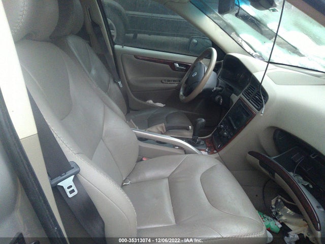 YV1SZ592251200129 Volvo XC70