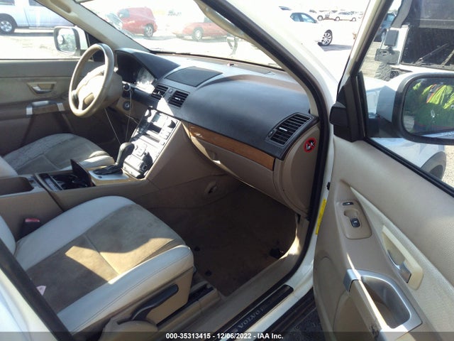 YV4CN982681468102 Volvo XC90