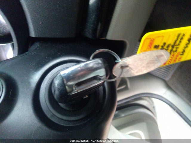 KIA SEDONA LX 2016 KNDMB5C14G6104589 Image 11