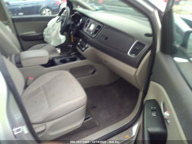 KIA SEDONA LX 2016 KNDMB5C14G6104589 Image 5
