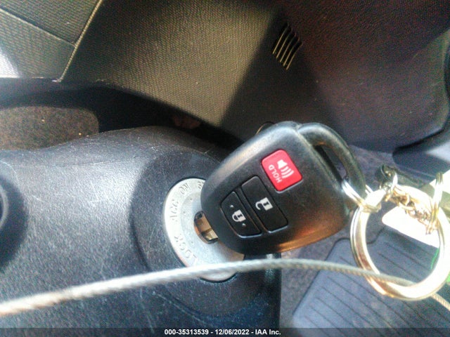 2015 Toyota Prius, VIN: JTDKDTB35F1579365