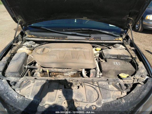 Chrysler 200 C 2015 1C3CCCCGXFN524643 Image 11