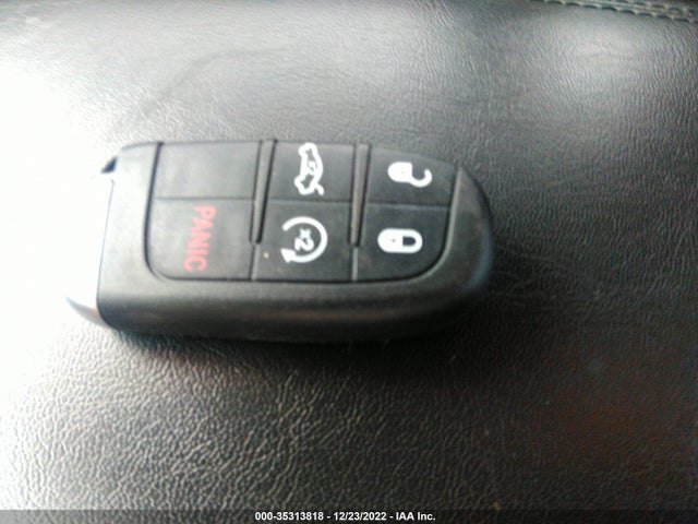 Chrysler 200 C 2015 1C3CCCCGXFN524643 Image 3