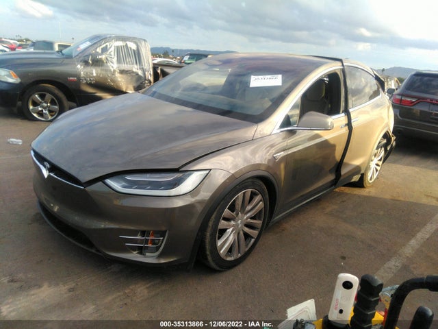 Tesla Model X P90d/75d/p100d 2016 5YJXCBE46GF000464 Image 2