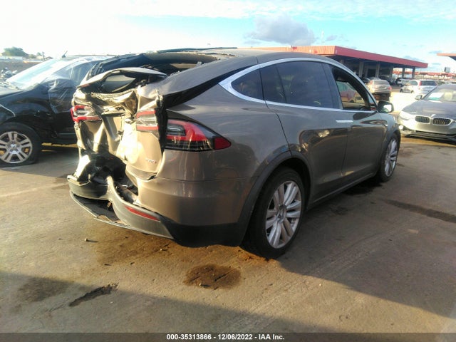 Tesla Model X P90d/75d/p100d 2016 5YJXCBE46GF000464 Image 5