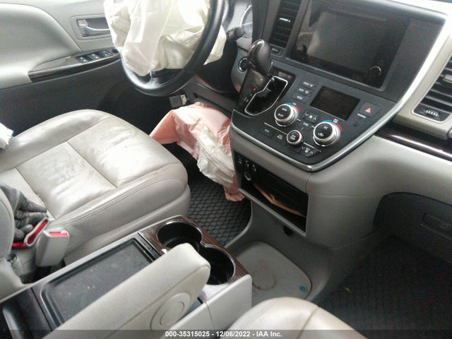 2016 Toyota Sienna, VIN: 5TDYK3DC7GS732894