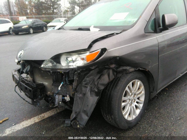 2016 Toyota Sienna, VIN: 5TDYK3DC7GS732894