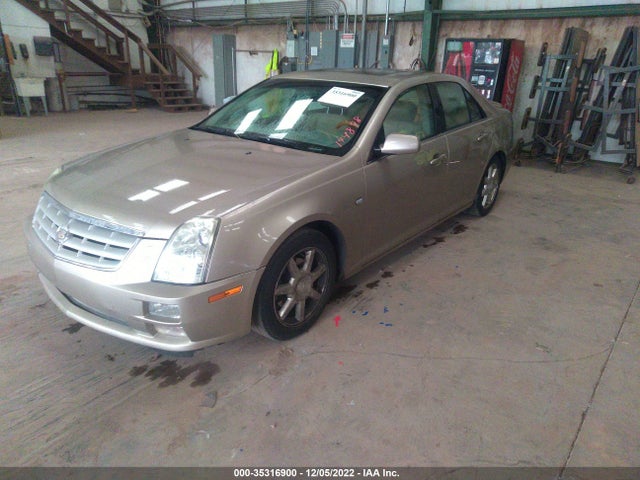 Cadillac STS 2005 1G6DC67A850144898 Image 2