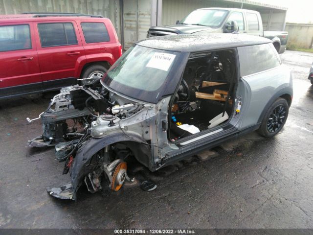 WMWXP5C56H3C63523 Mini Hardtop 2 Door Cooper