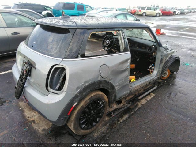 WMWXP5C56H3C63523 Mini Hardtop 2 Door Cooper
