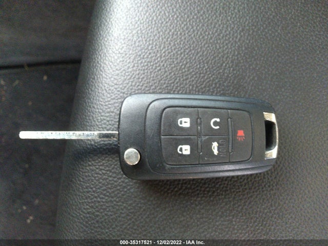 2015 CHEVROLET IMPALA LT VIN: 2G1125S33F9295539