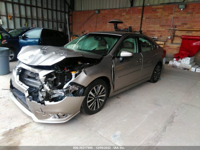 Subaru Legacy 2018 4S3BNAC62J3014871 Image 2