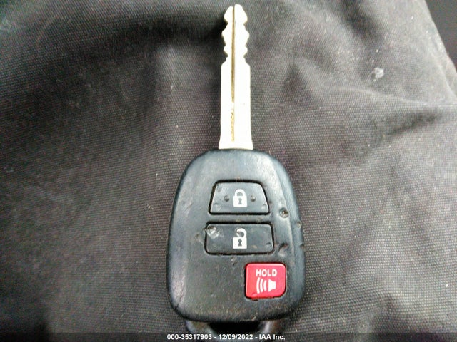 Toyota Highlander Le 2019 5TDBZRFH4KS943590 Image 3