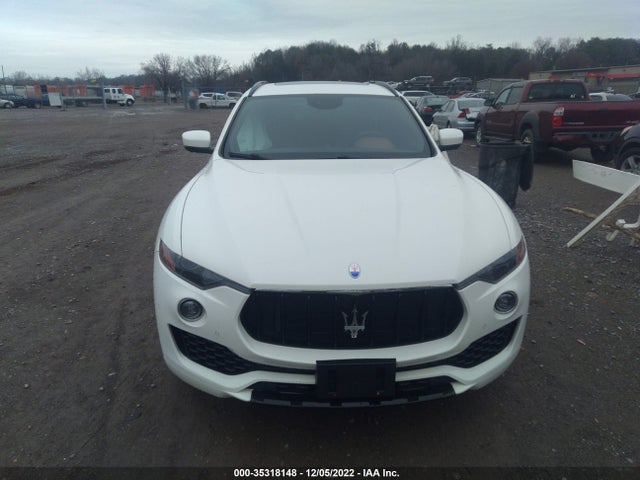 2017 Maserati Levante, VIN: ZN661XUS3HX226899