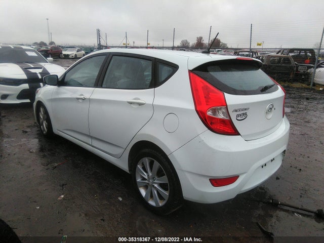 2013 HYUNDAI ACCENT SE VIN: KMHCU5AE1DU135460